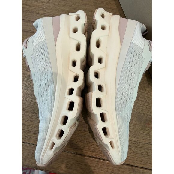 Women's Cloudmonster Sneakers, size 7.5 - Picture 10 of 11